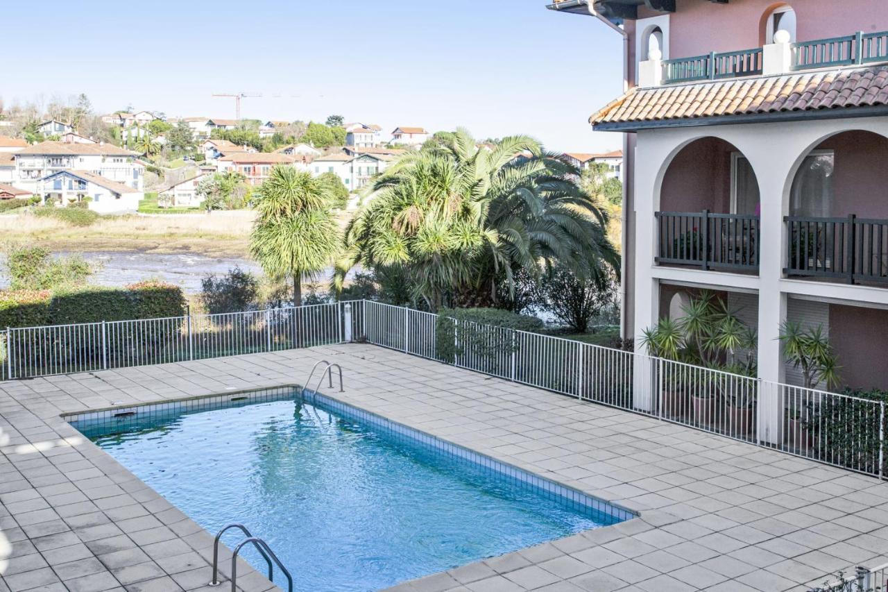 Appartement Des 3 Couronnes - Welkeys Ciboure Bagian luar foto
